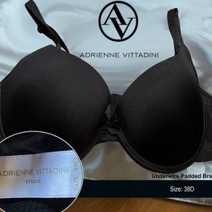 Adrienne Vittadini: NWOT Underwire Seamless Full Cup Padded Bra